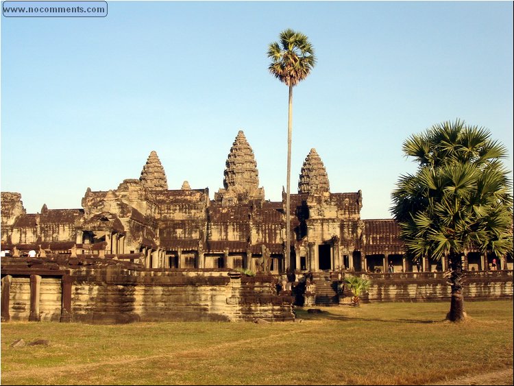 Angkor Wat before sundown 1.JPG