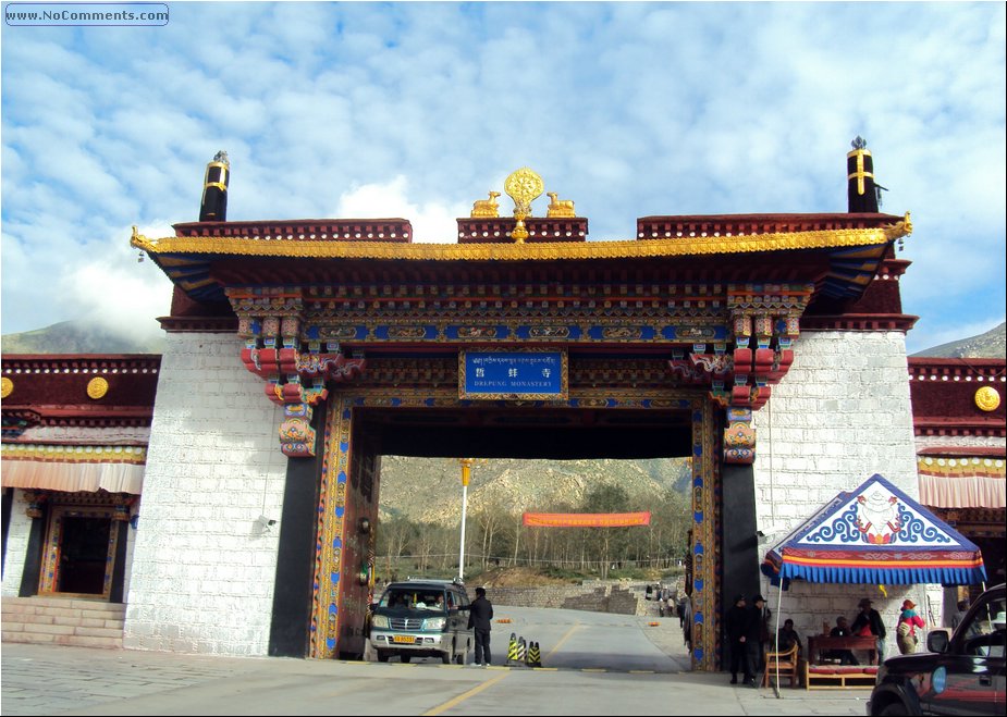 Drepung Monastery.JPG