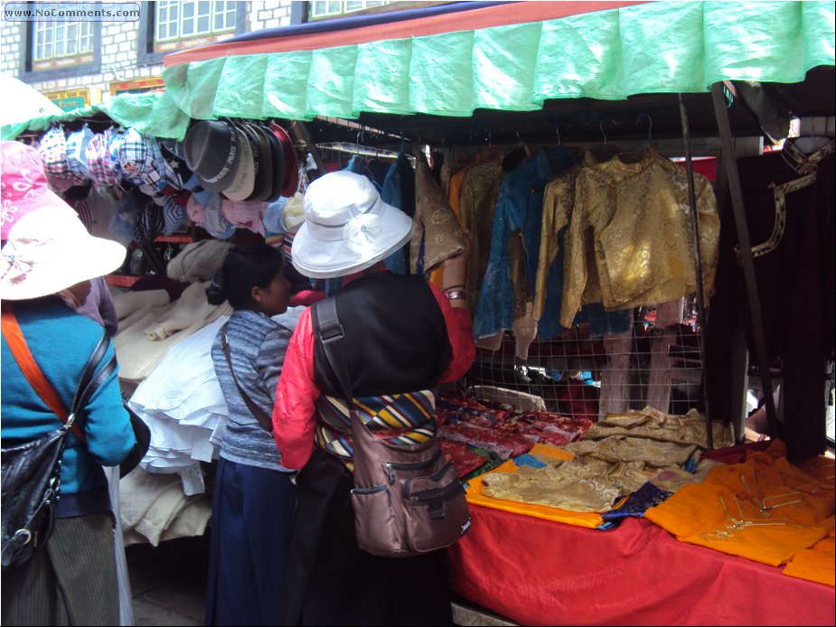 Lhasa shopping.JPG