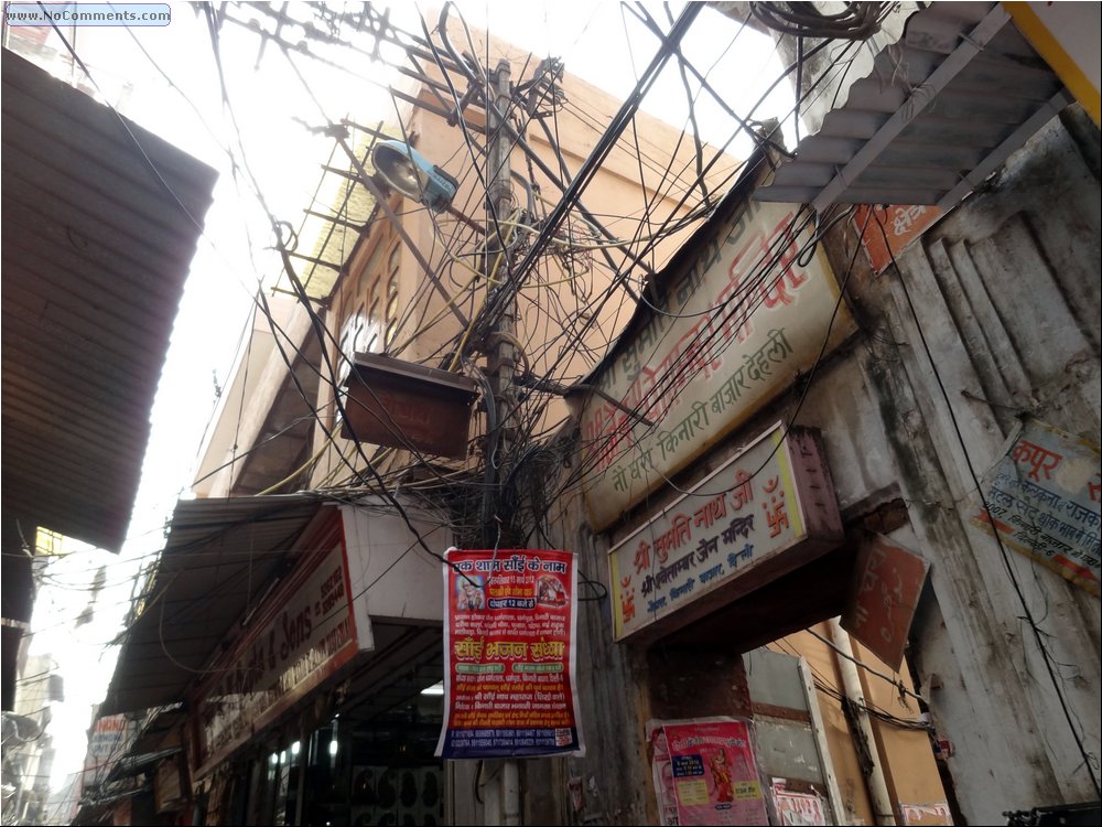 Delhi Street wires.JPG