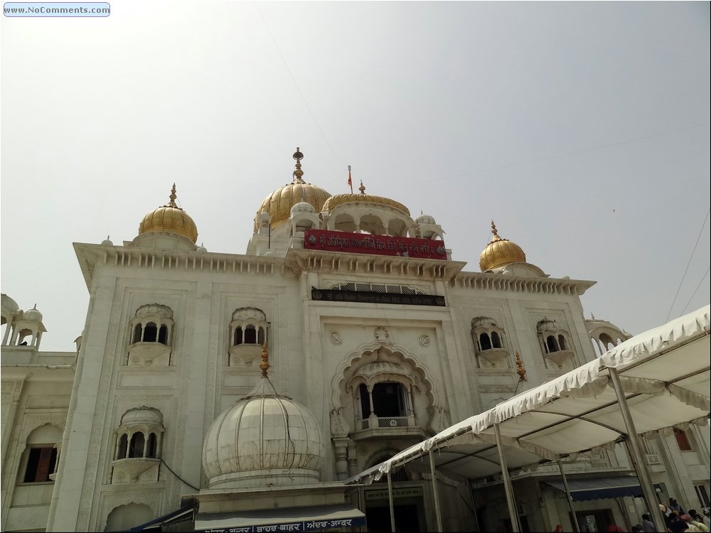 Delhi sikh temple 03.JPG