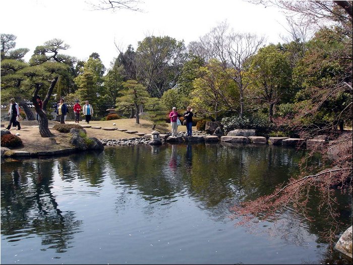 Himeji Shogun Castle Garden 7.JPG