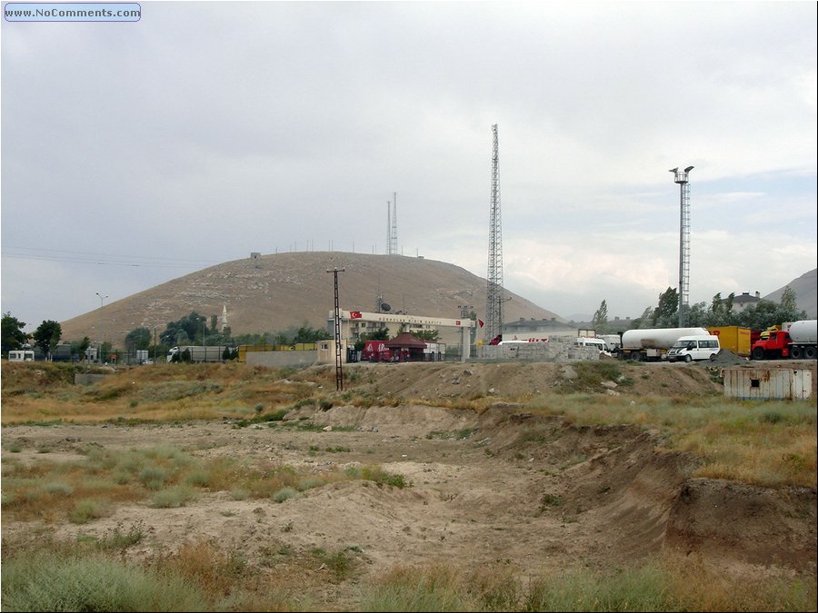 Iranian Border 2.JPG