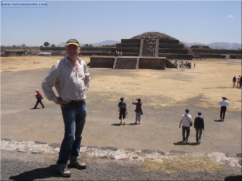 Mexico City Pyramids.JPG