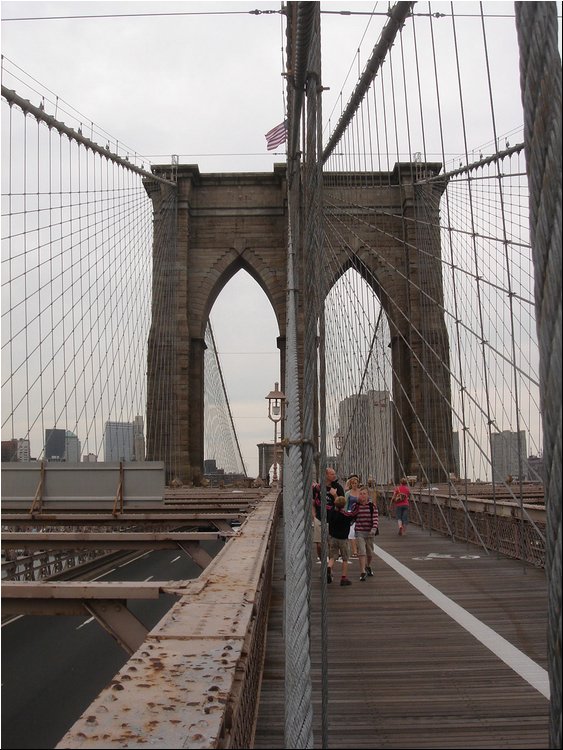 Walk over the Brooklyn Bridge 7.JPG