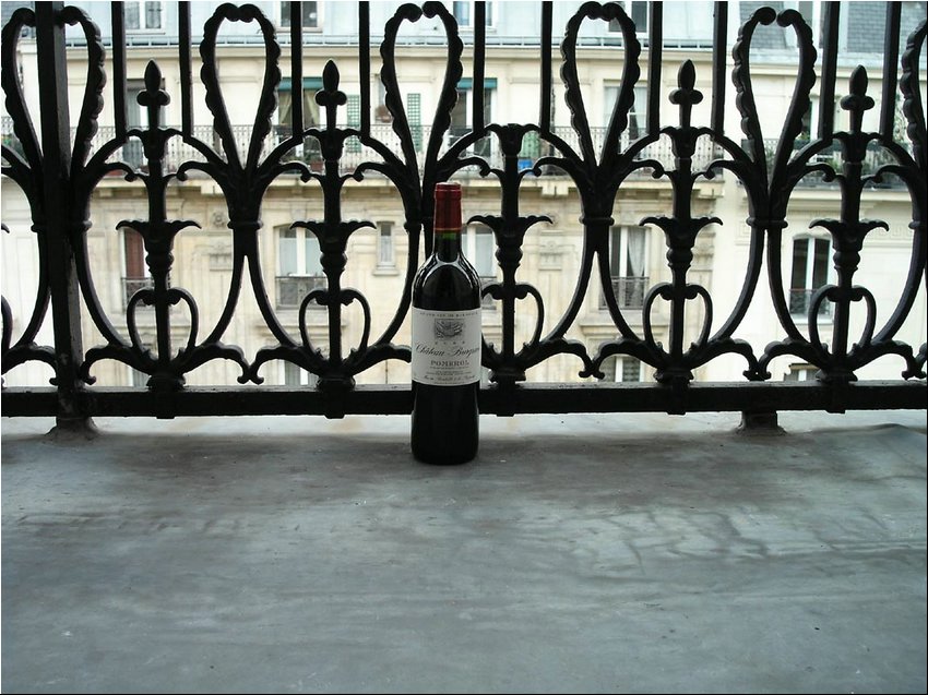 Wine Ch Burgrvave Pomerol 1, 2000.jpg