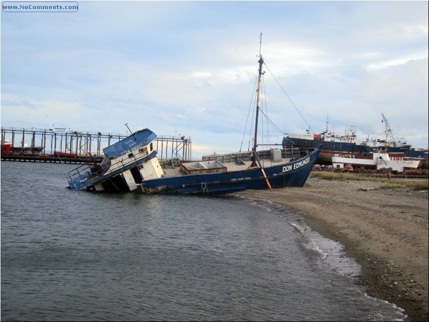 Punta Arenas wreck ship 1.JPG