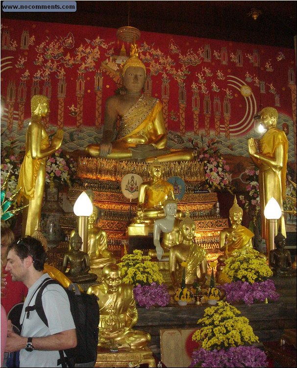 Ayutthaya - Buddha with disciples.JPG