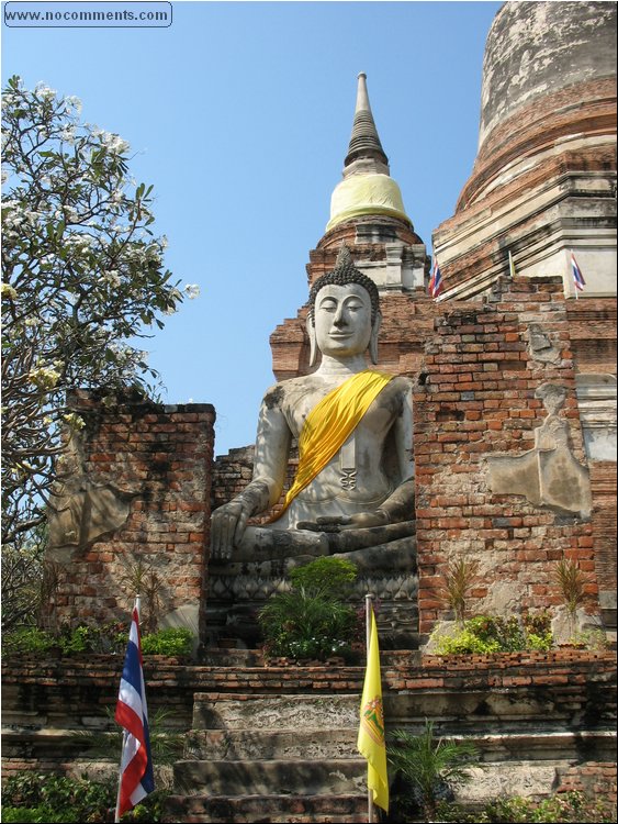 Ayutthaya - Sitting Buddha  -  Wat Maha That 1.jpg