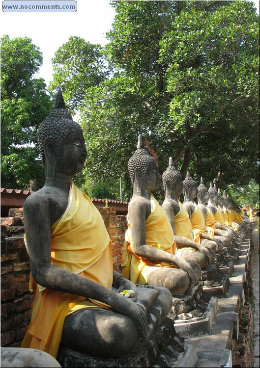 Ayutthaya - Sitting Buddhas.jpg