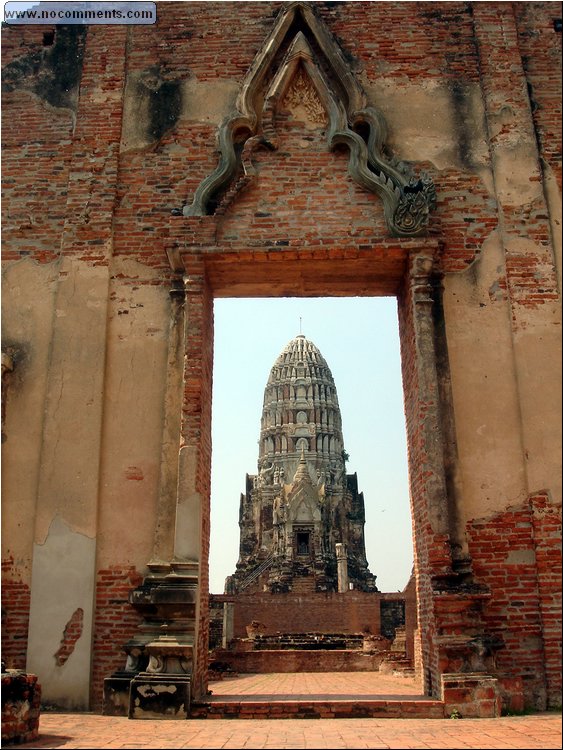 Ayutthaya - Wat Ratcha Burana 3.JPG