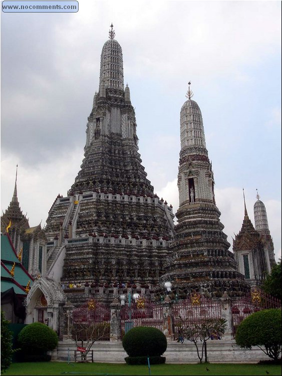 Wat Arun 1.JPG