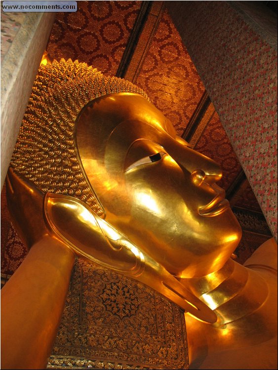 Wat Po Head shots of Reclining Buddha 1.jpg