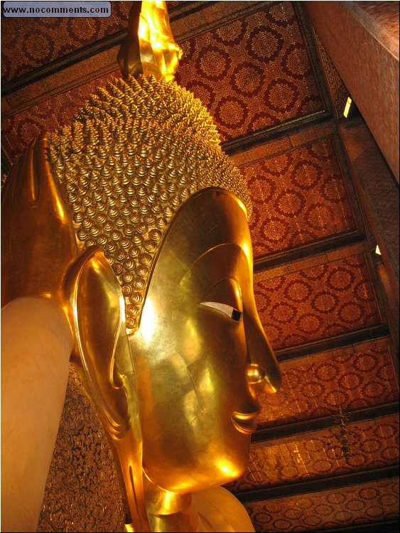 Wat Po Head shots of Reclining Buddha.jpg