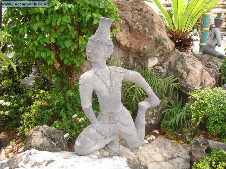 Wat Po Yoga sculpture 3.JPG