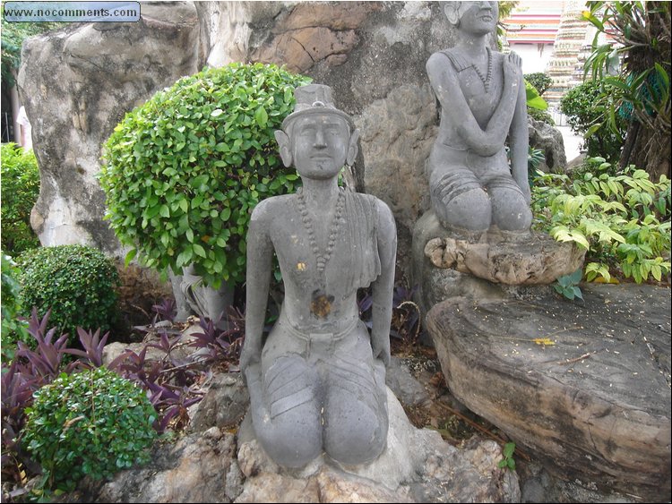 Wat Po Yoga sculpture 5.JPG