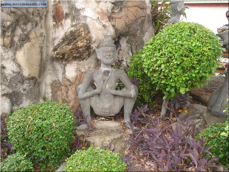 Wat Po Yoga sculpture 6.JPG