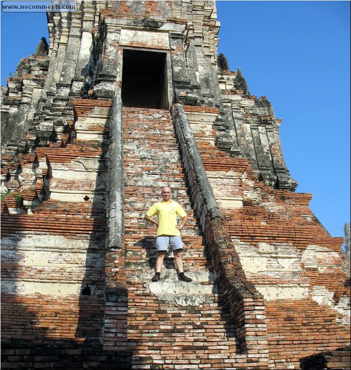 Ayutthaya - ruins.jpg