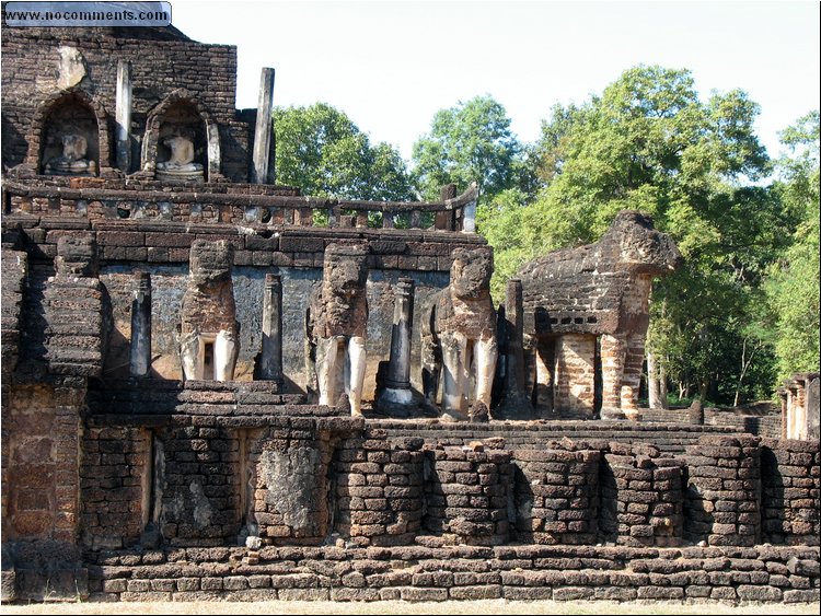 Sukhothai - elephant temple.jpg