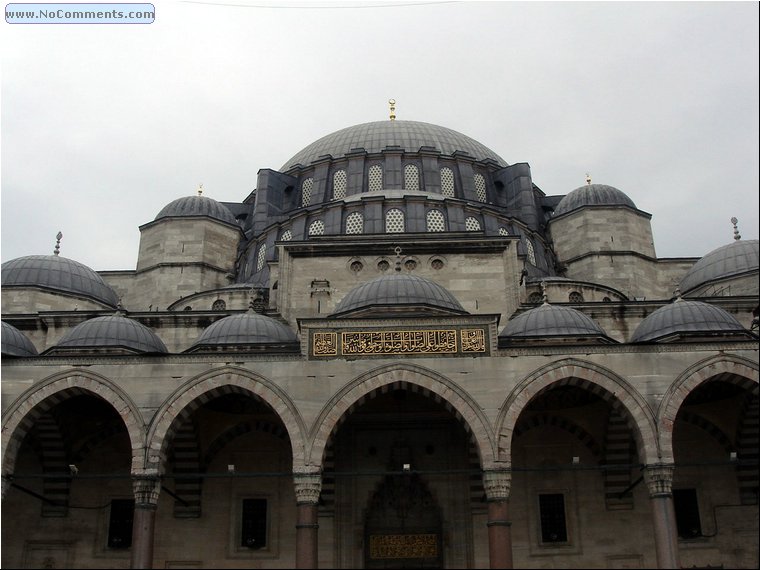 Suleymaniye Mosque entrance.JPG