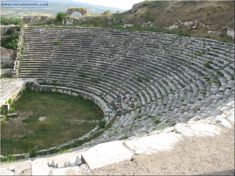 Aphrodisias theater 0.jpg