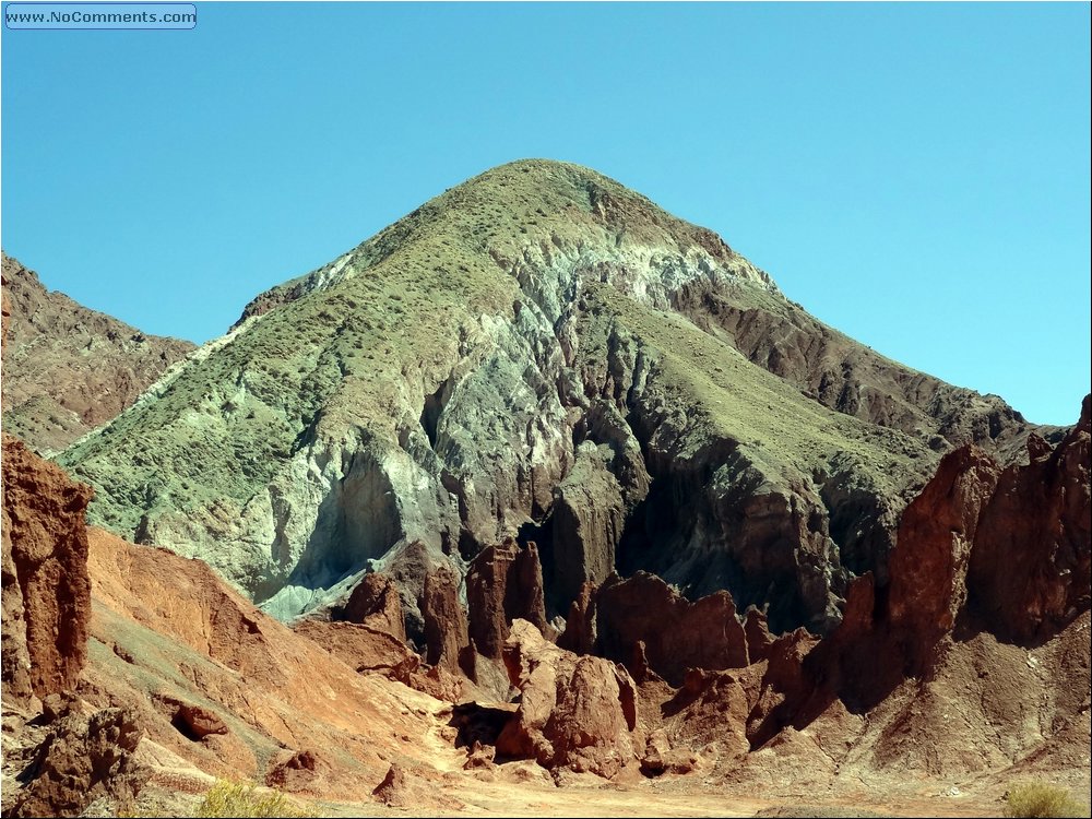 Rainbow Mountains 08.JPG